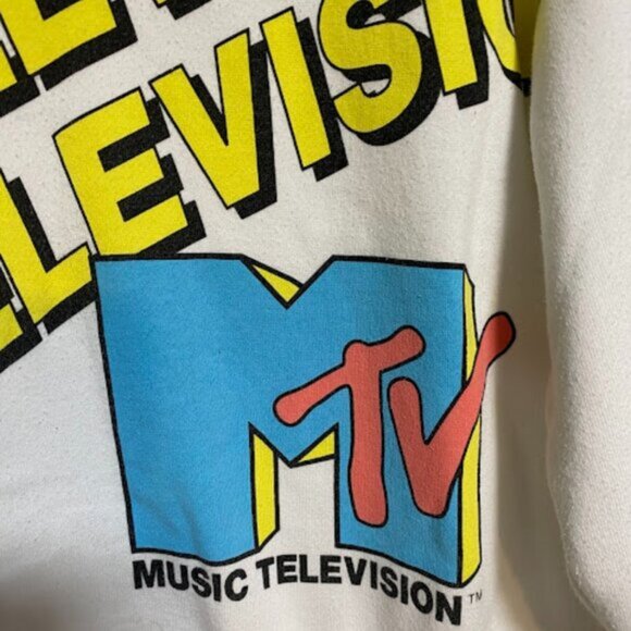 Viacom 2019 MTV Music Television Cropped Women's White Sweatshirt Size Large - Picture 3 of 9